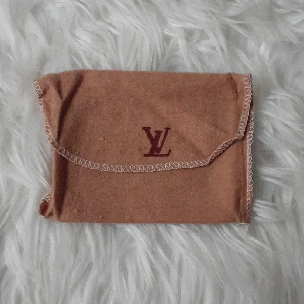 Louis Vuitton Iconic Brown Monogram Wallet w/Box & Dust Bag - Picture 11 of 15